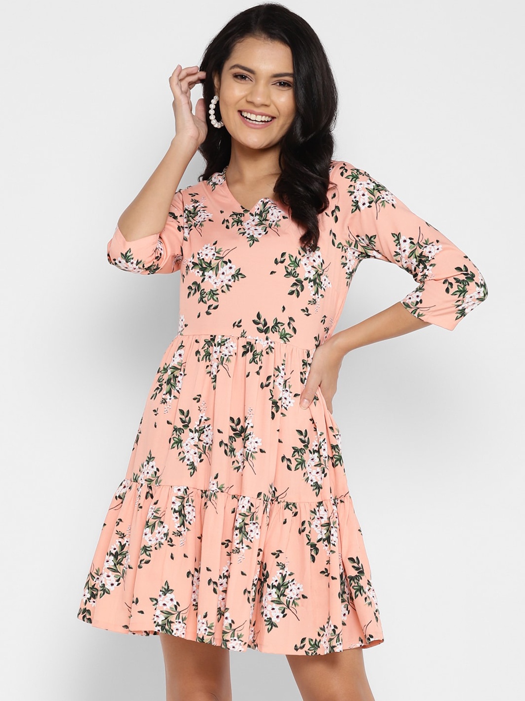 

DEEBACO Peach-Coloured Floral Flared Dress