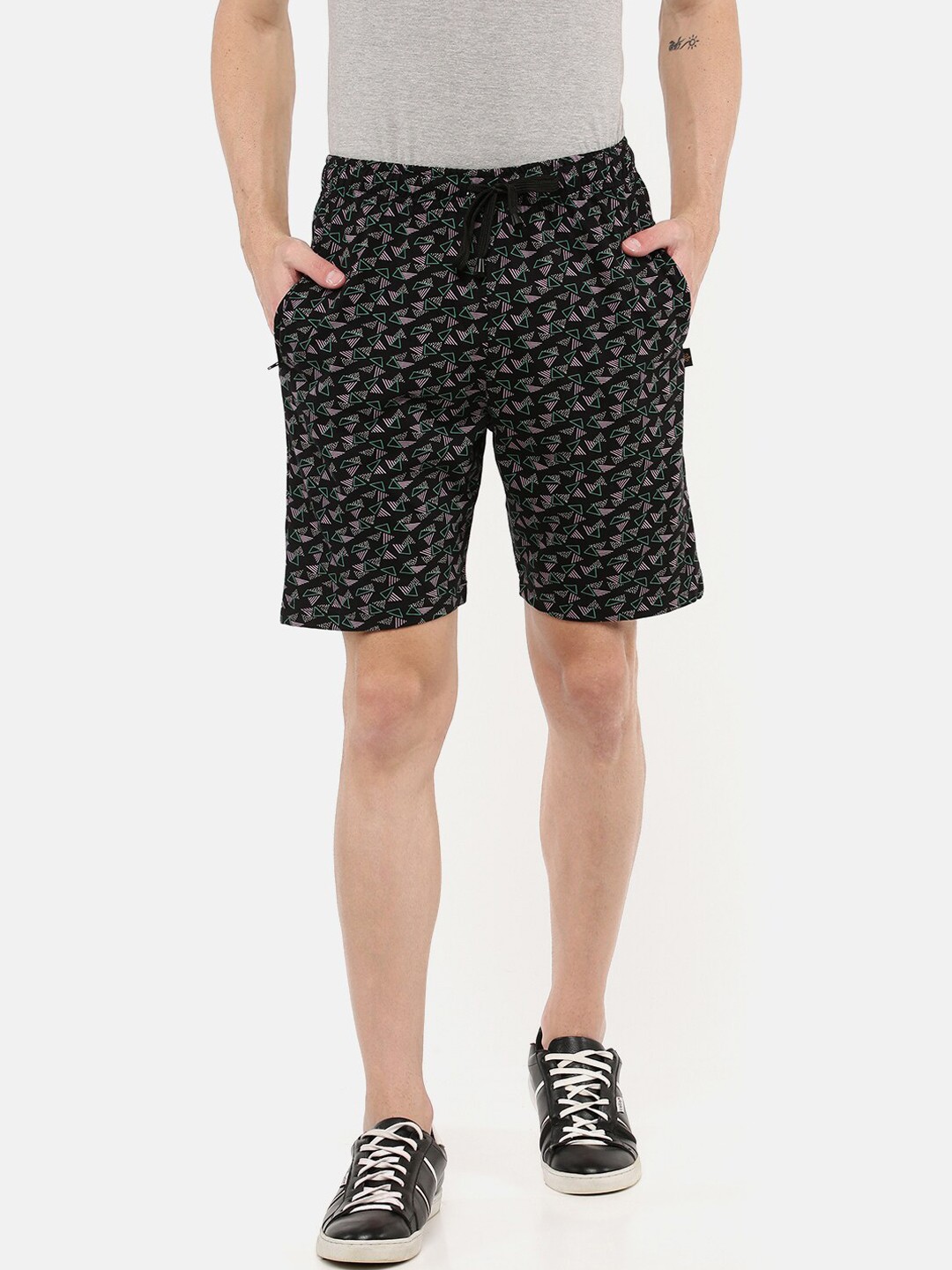 

DIXCY SCOTT Men Multicoloured Printed Regular Shorts With Zipper Pocket, Multi