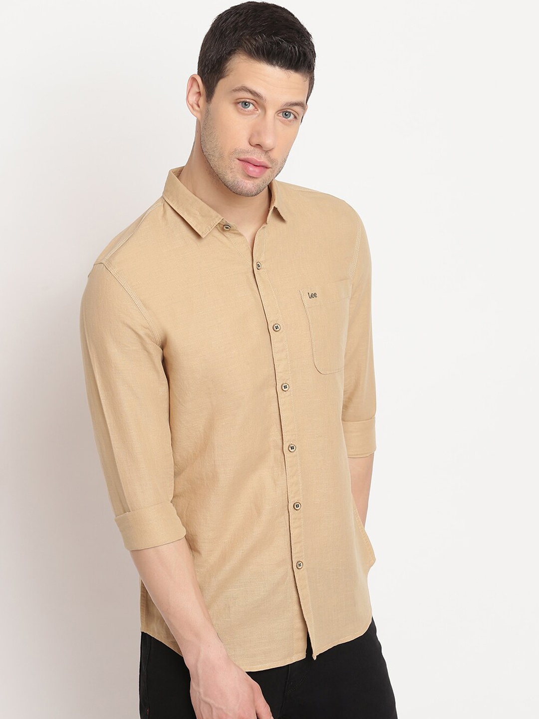 

Lee Men Beige Slim Fit Opaque Casual Shirt