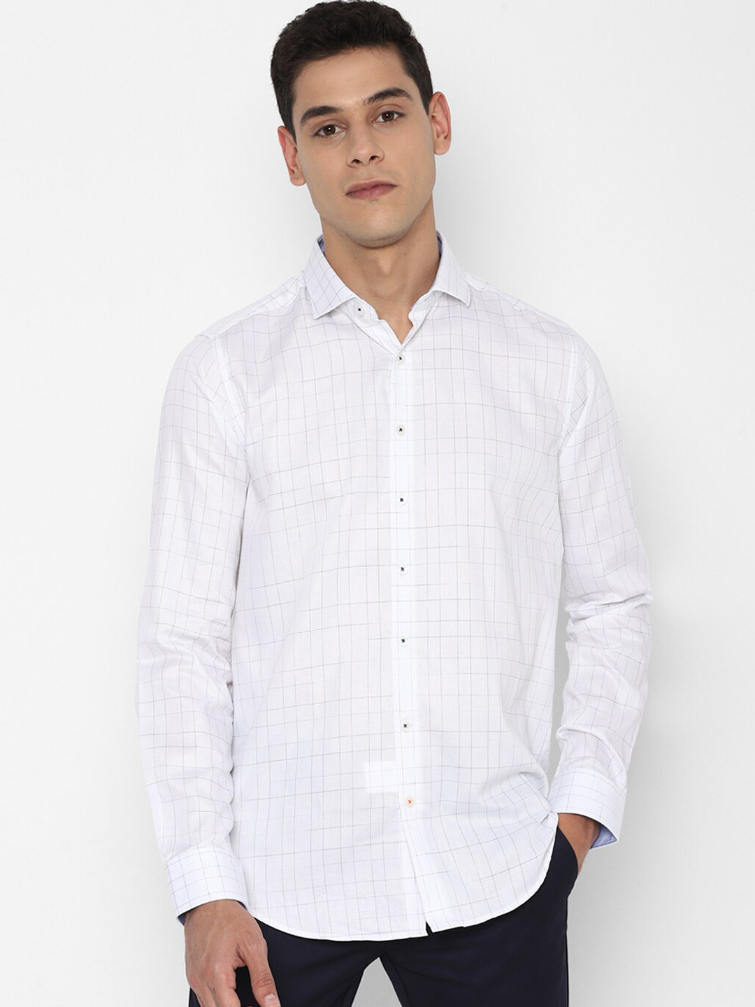 

SIMON CARTER LONDON Men White Slim Fit Opaque Checked Casual Shirt