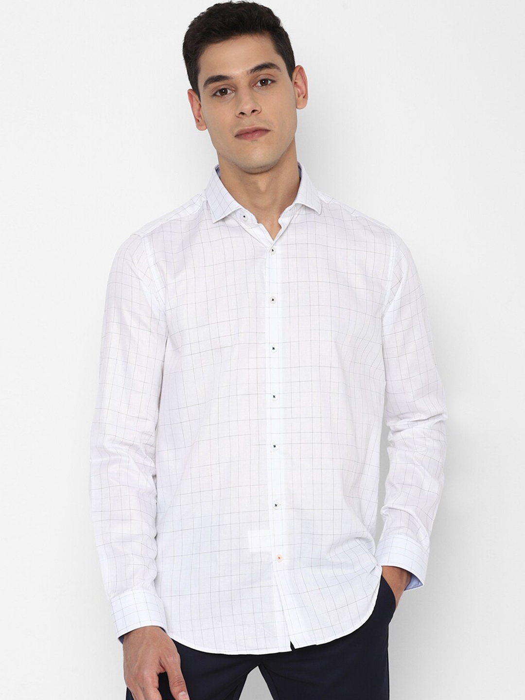 

SIMON CARTER LONDON Men White Slim Fit Opaque Checked Casual Shirt
