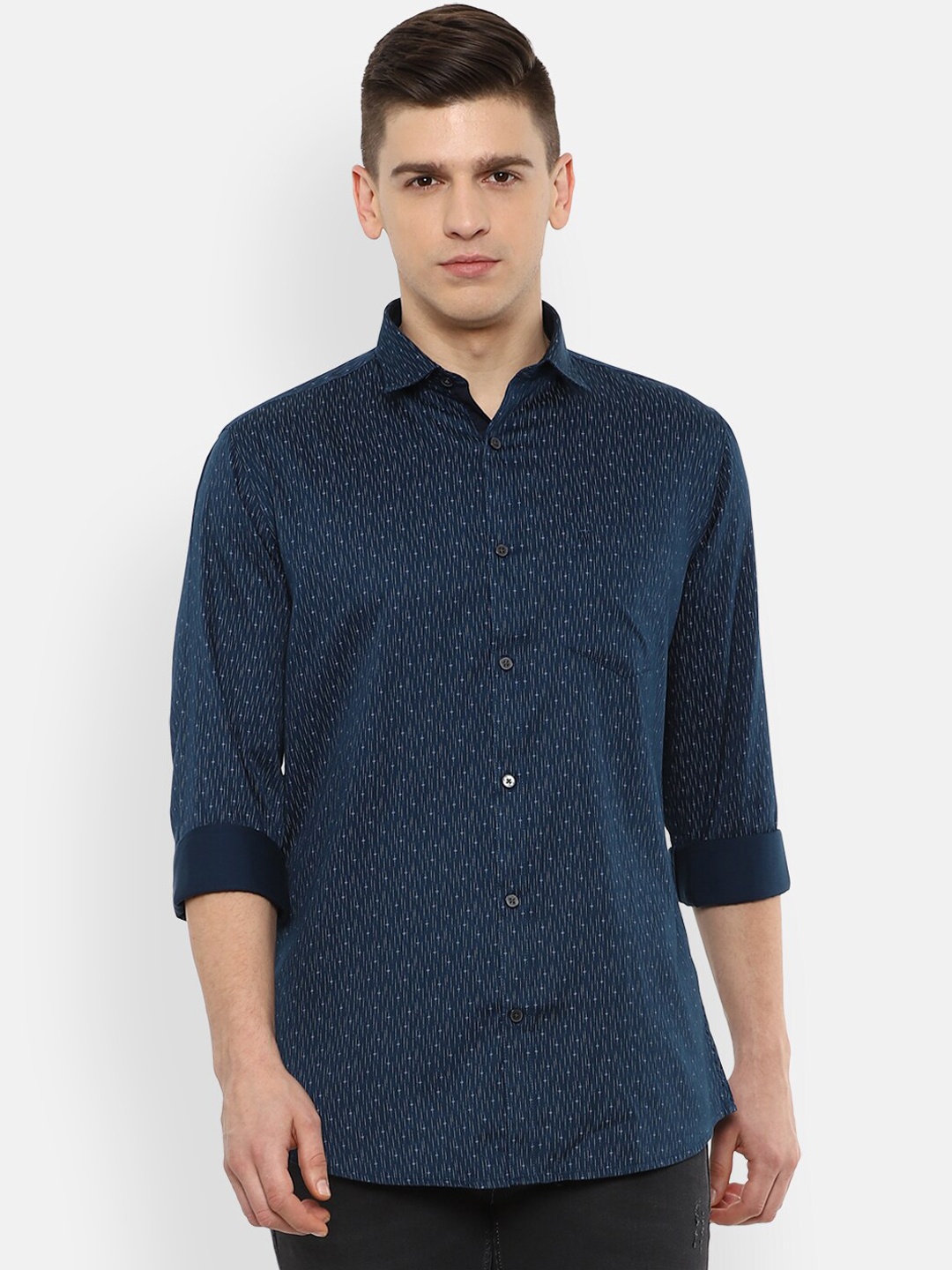 

Van Heusen Sport Men Navy Blue Slim Fit Opaque Micro Ditsy Printed Cotton Casual Shirt