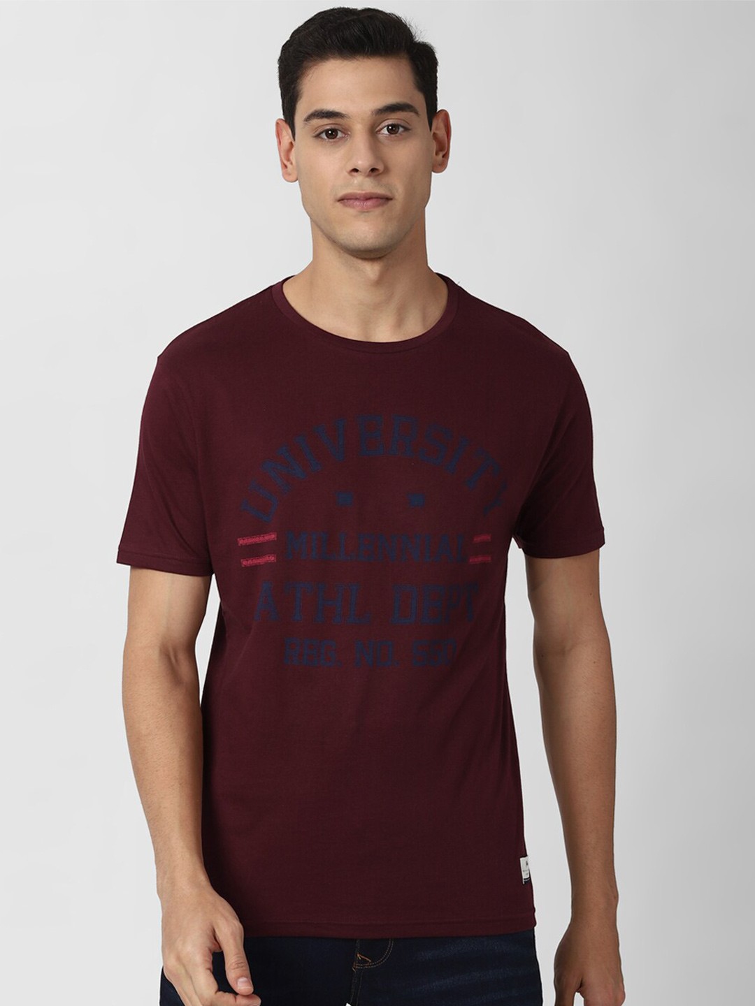 

Peter England Casuals Men Maroon Typography Printed T-shirt