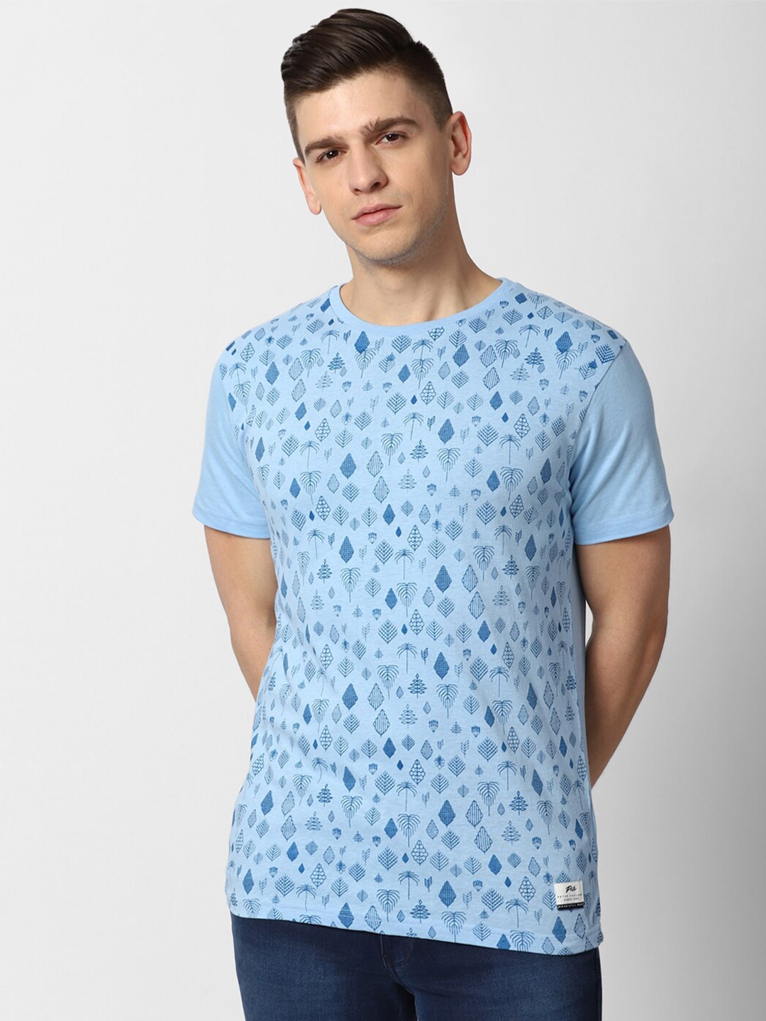 

Peter England Casuals Men Blue Printed T-shirt