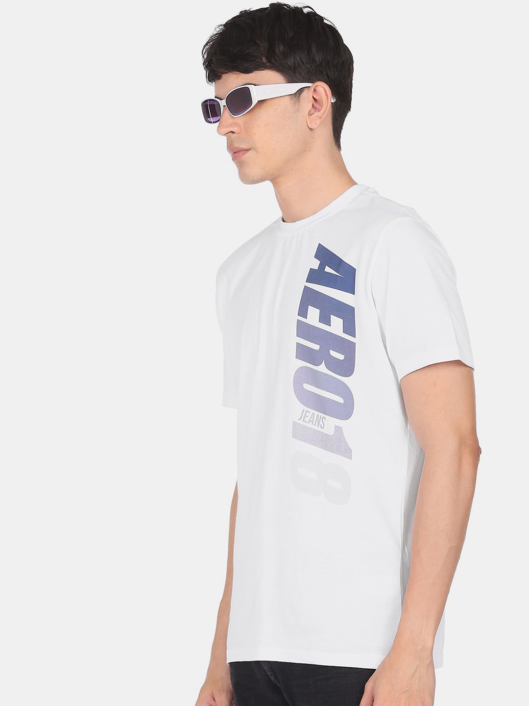 

Aeropostale Men White & Blue Brand Logo Printed T-shirt