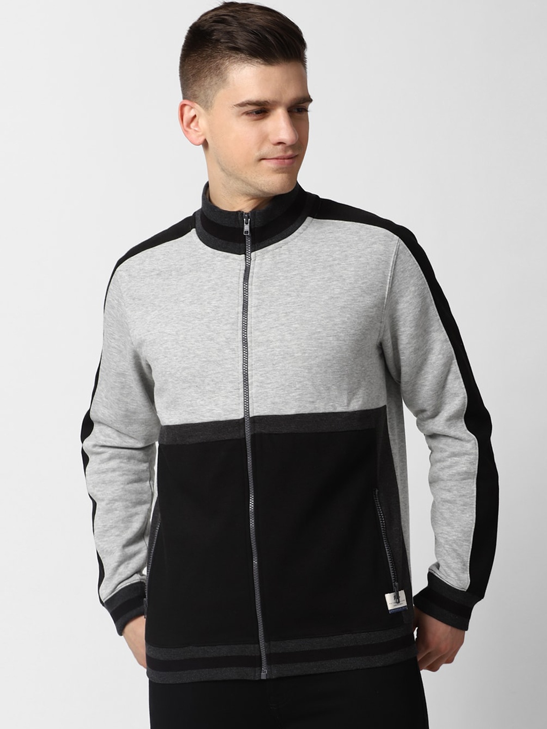

Peter England Casuals Men Grey Colourblocked Sweatshirt