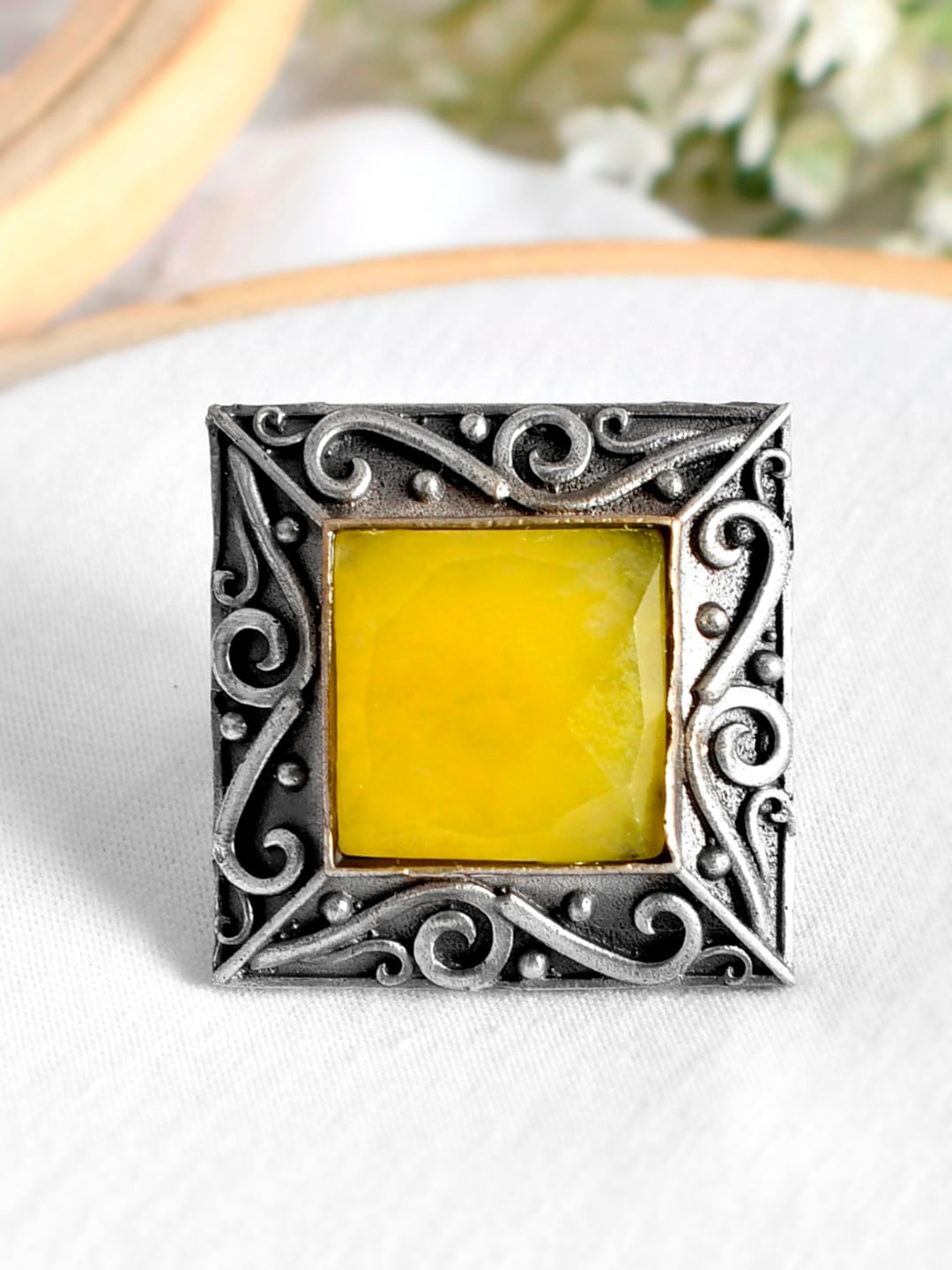 

Infuzze Oxidised Silver-Plated Yellow Stone-Studded Finger Ring