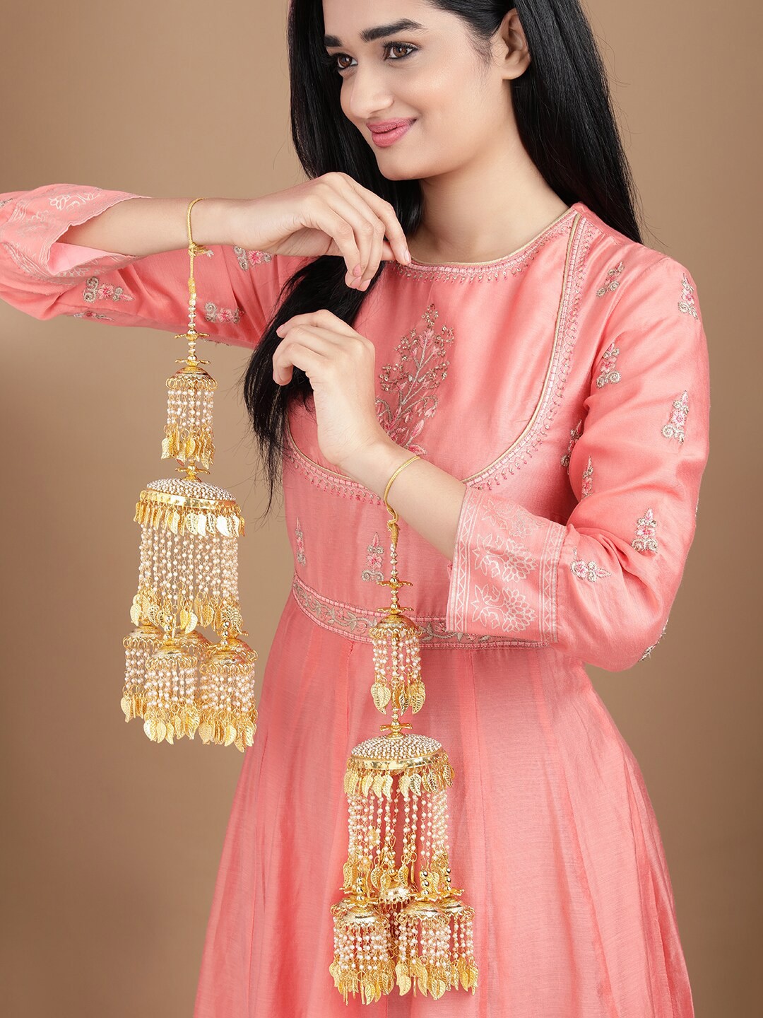 

Rubans Set Of 2 24K Gold-Plated White Beaded Handcrafted Kaleeras