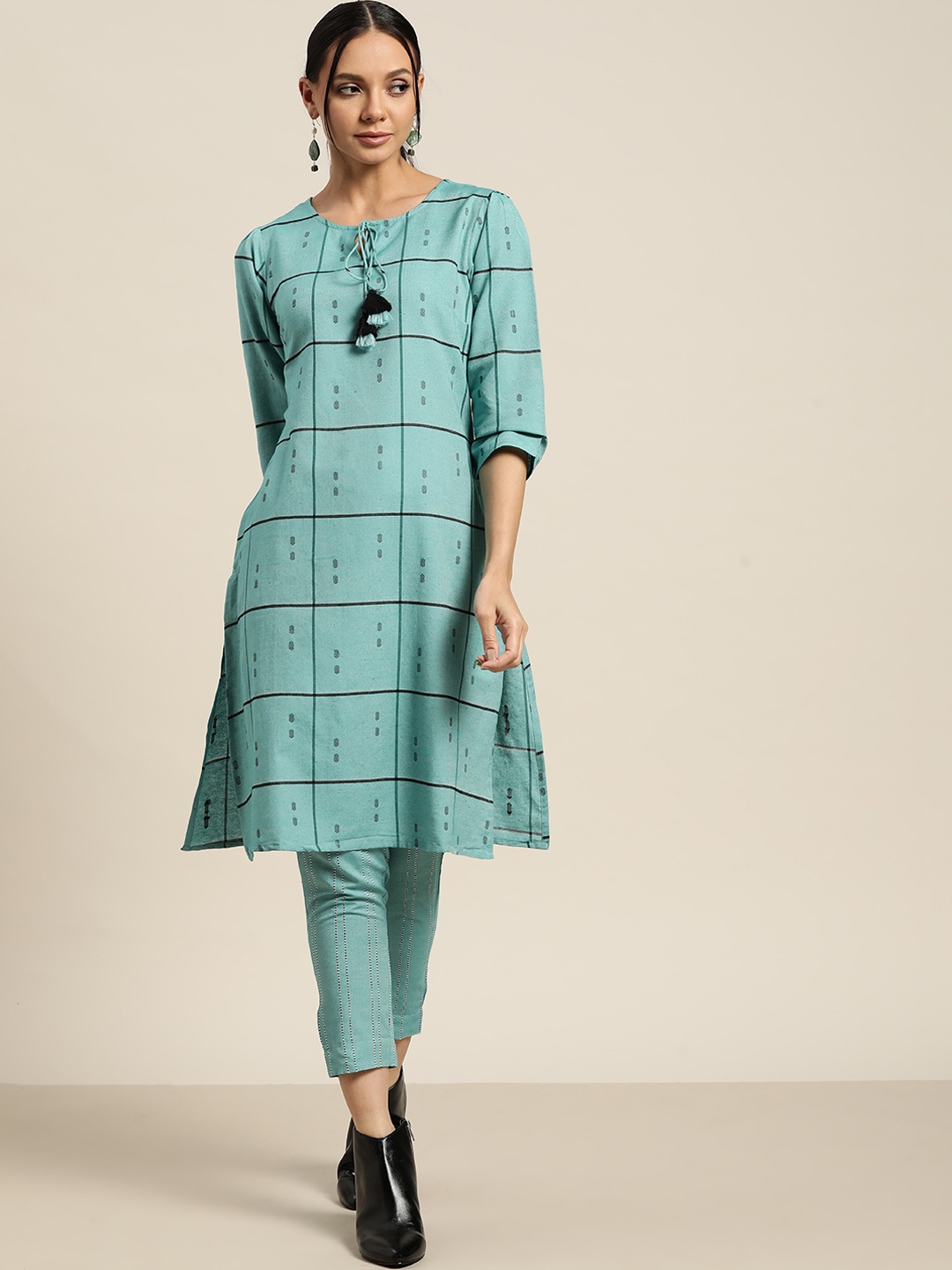 

Sangria Women Green Checked Woven Design Regular Kurta with Trousers