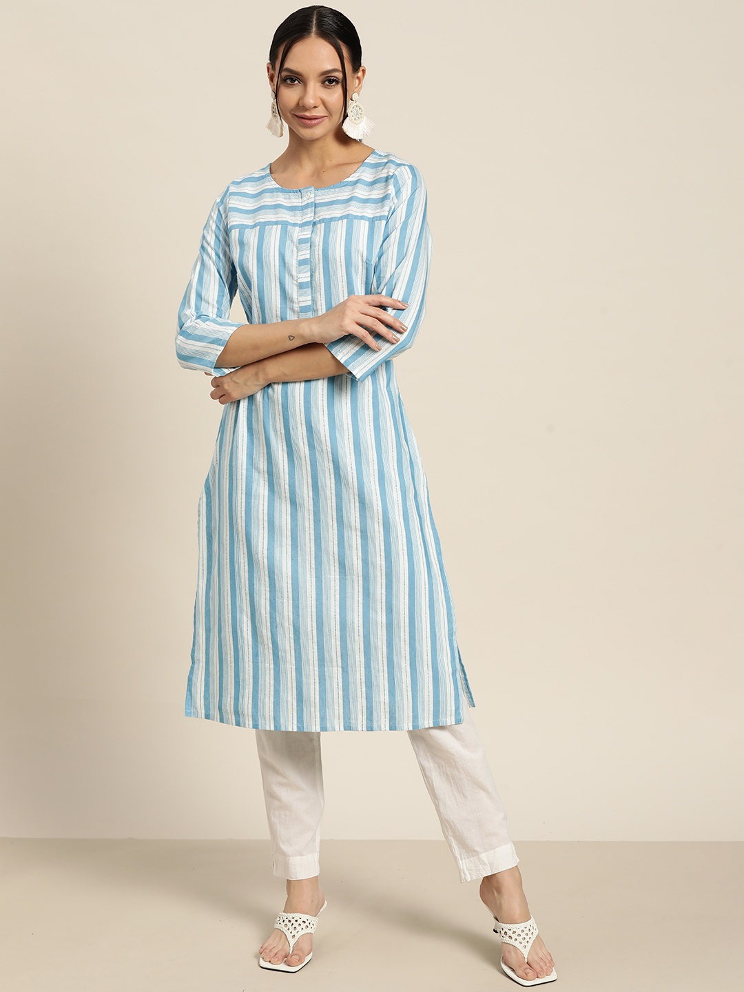 

Sangria Women Blue & White Striped Straight Kurta