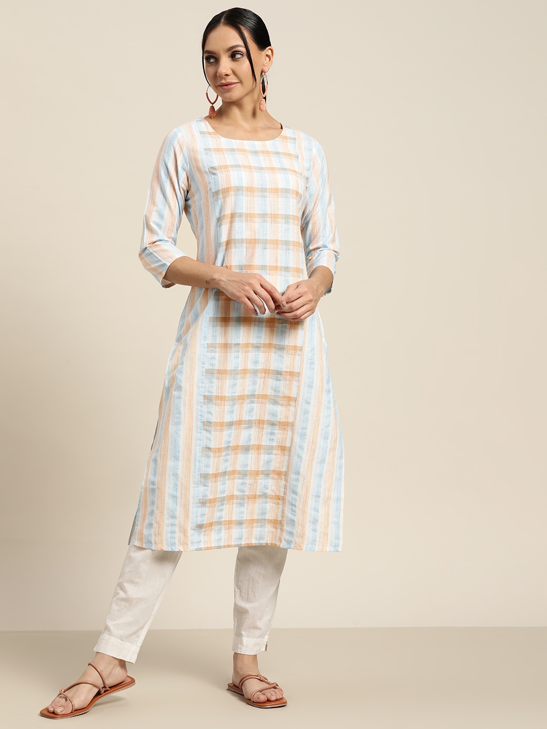 

Sangria Women Blue & Beige Checked Straight Kurta