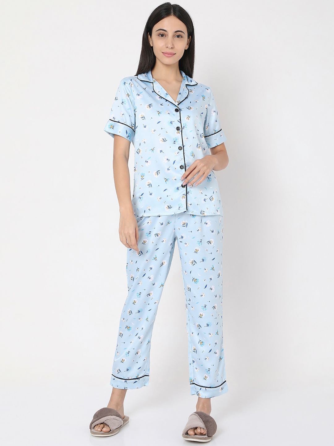 

Smarty Pants Women Blue Floral Printed Night Suit