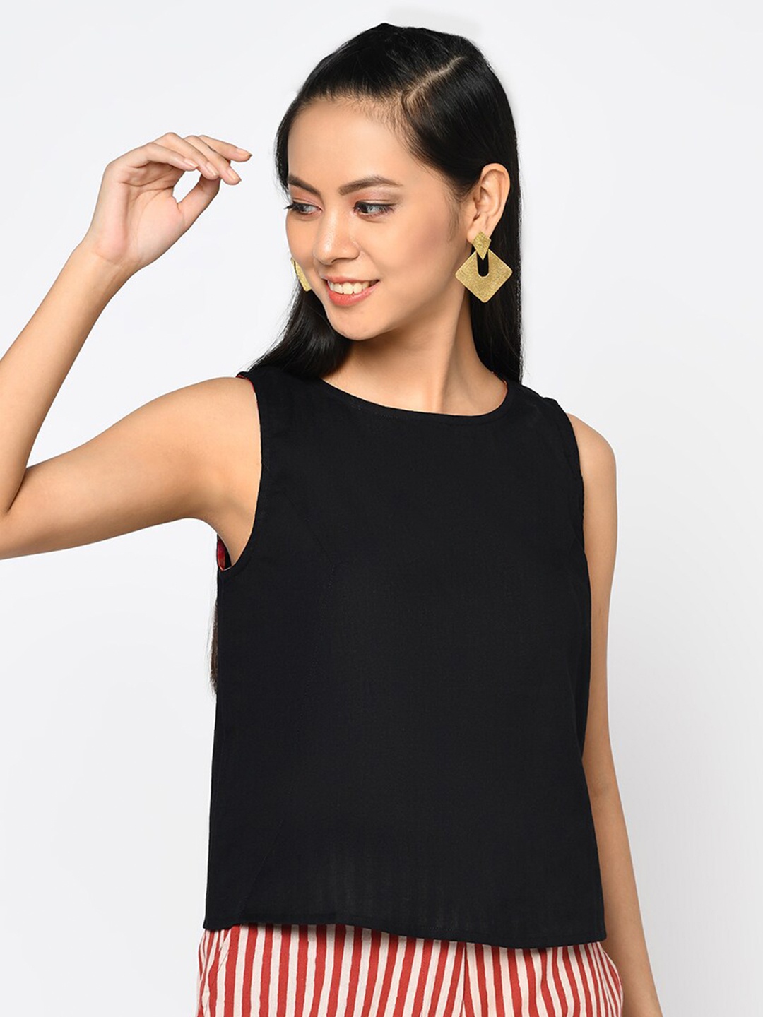 

Fabindia Black Regular Top
