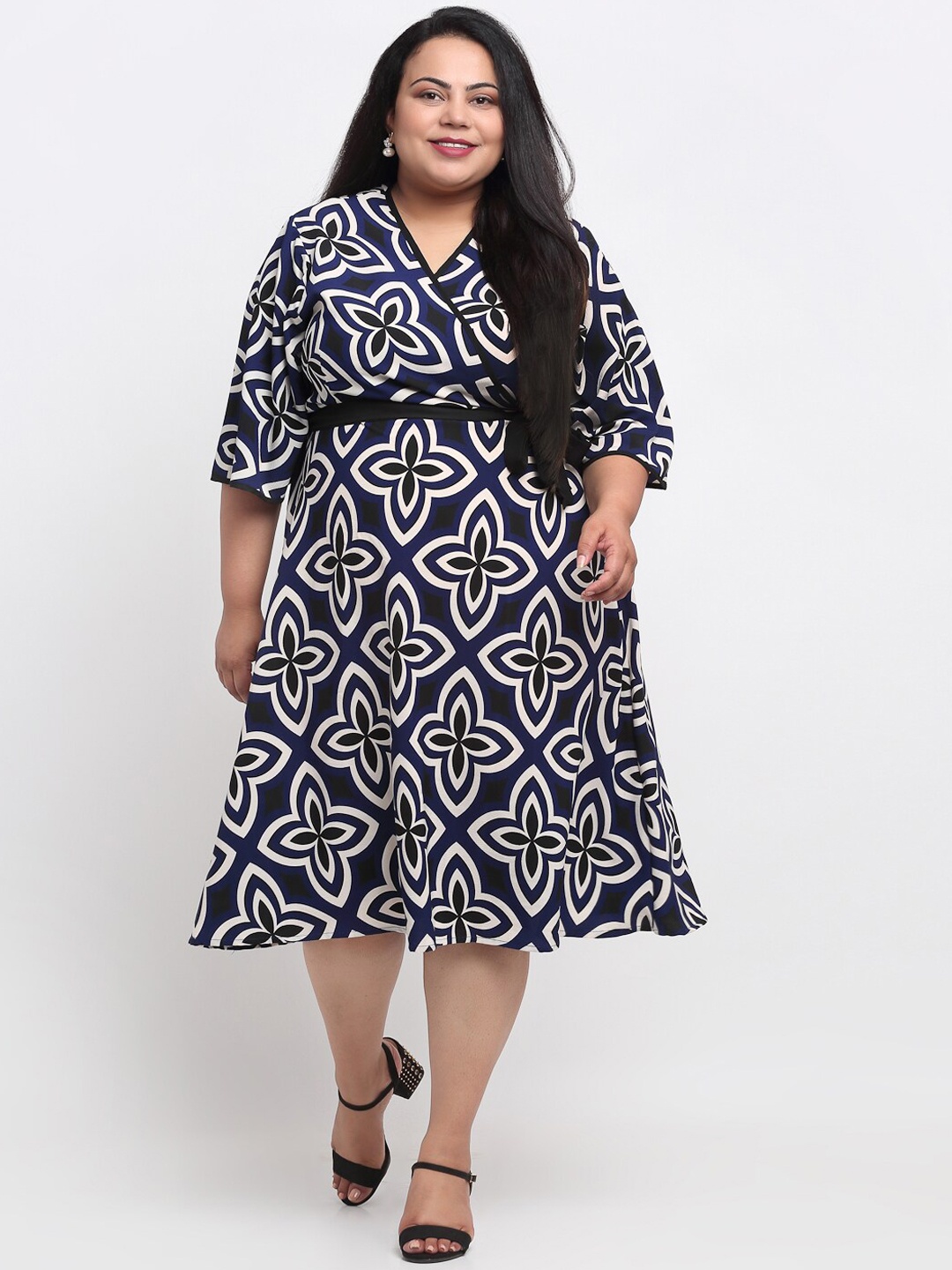 

sindrellastorie Blue & White Printed Midi Dress