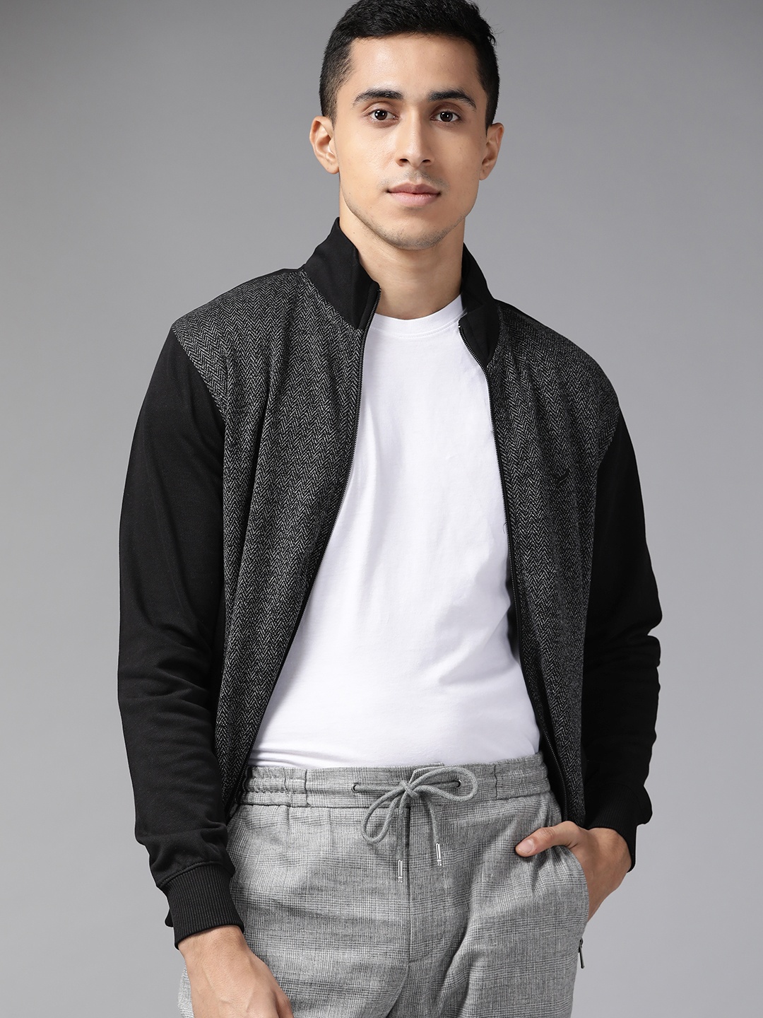 

Blackberrys Men Black & Off-White Self-Design Sweatshirt