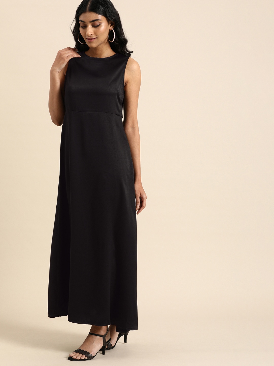 

all about you Jet Black Solid Round Neck Polyester Casual Maxi Dress