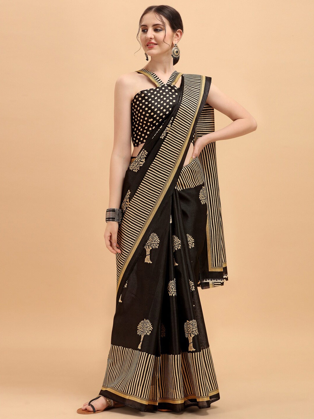 

KALINI Black & Gold-Toned Floral Print Silk Blend Khadi Saree