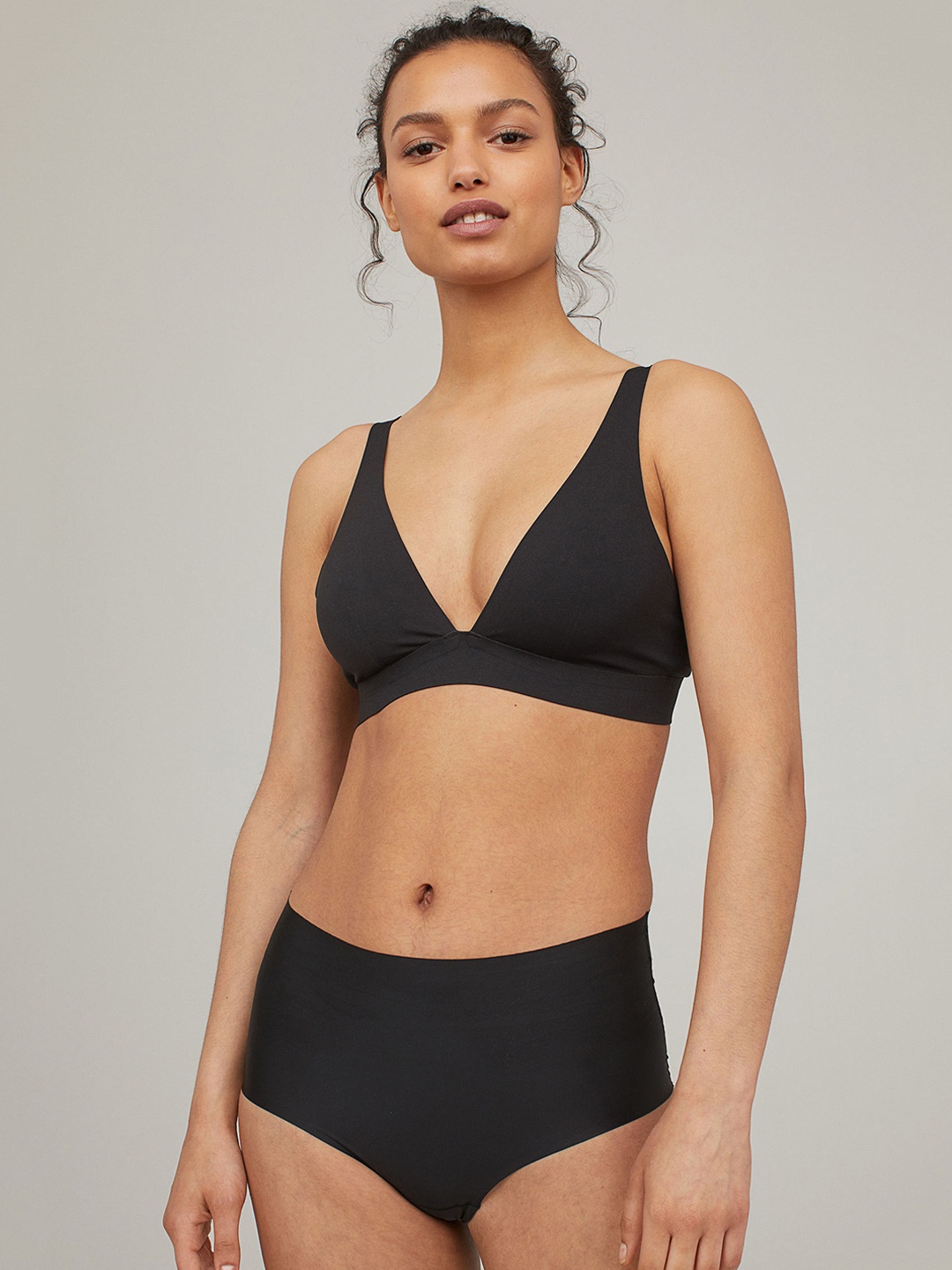

H&M Women Black 2-pack light shaping briefs