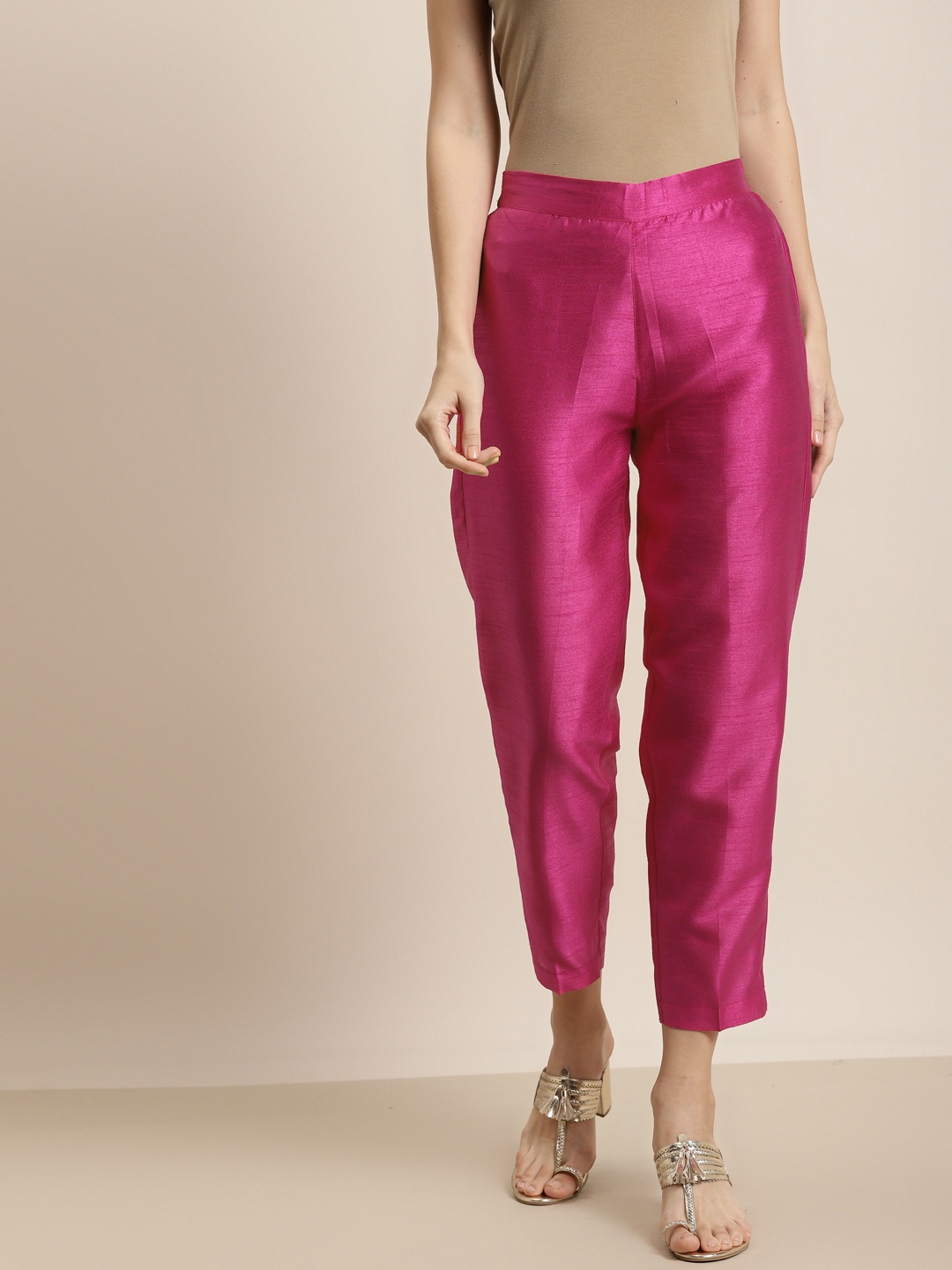 

Shae by SASSAFRAS Women Fuchsia Tapered Fit Cigerette Trousers