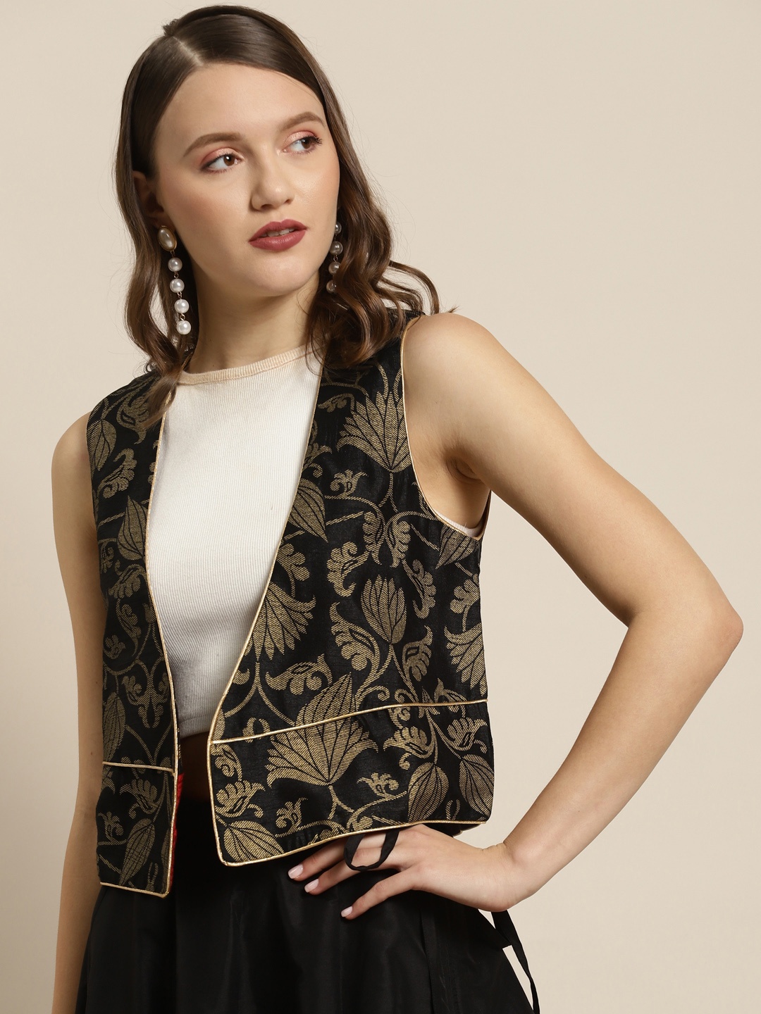 

Shae by SASSAFRAS Women Black & Golden Ethnic Motifs Jacquard Waist Coat