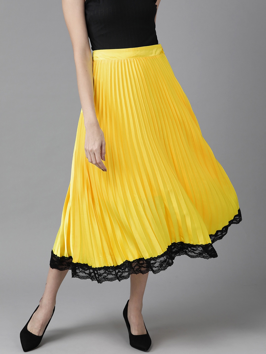 

KASSUALLY Women Yellow Satin Lace Insert Accordion Pleated Skirt