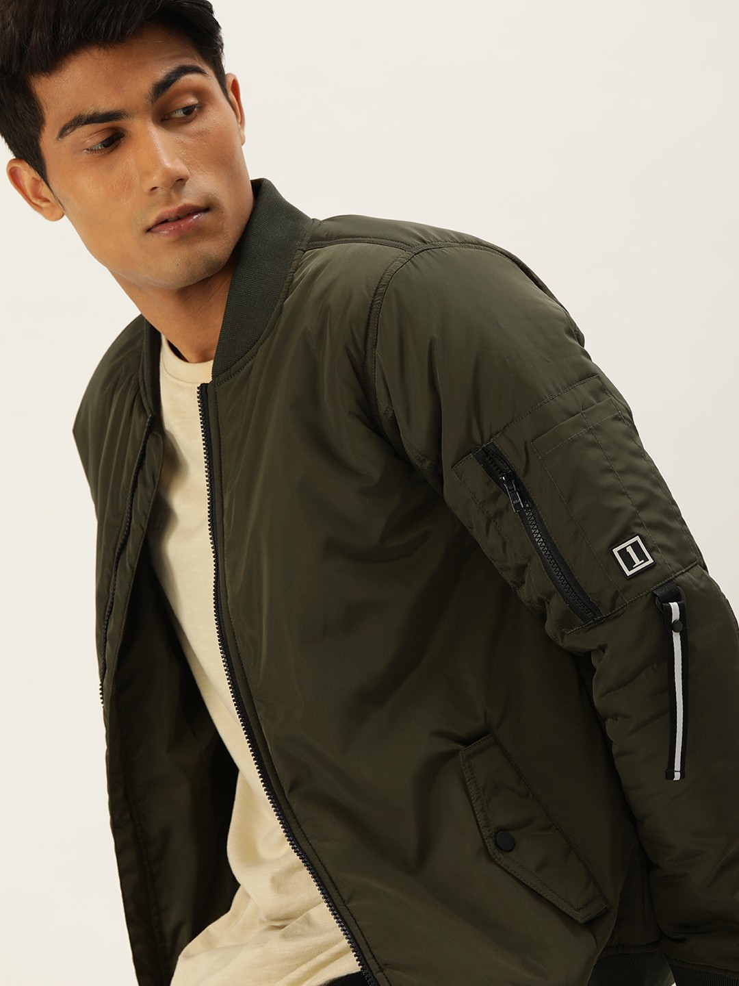 

SINGLE Men Olive Green Solid Slim Fit Bomber Jacket