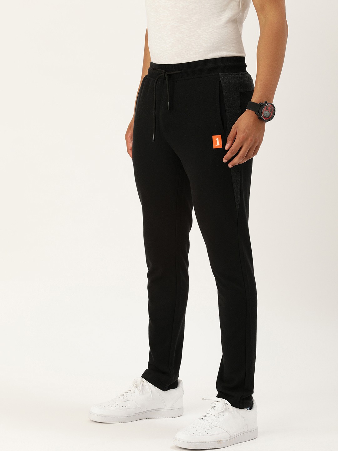 

SINGLE Men Black Jogger Fit Track Pants
