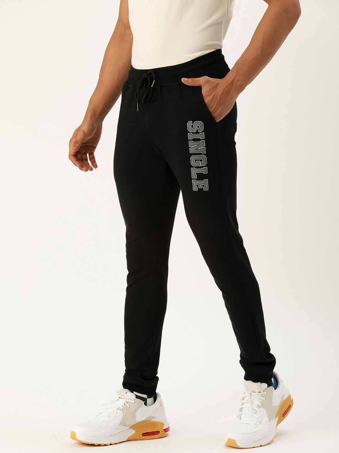 

SINGLE Men Black Solid Joggers With Printed Detailing