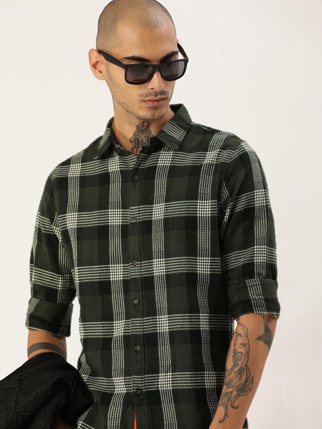 

SINGLE Men Green & White Opaque Checked Slim Fit Casual Shirt