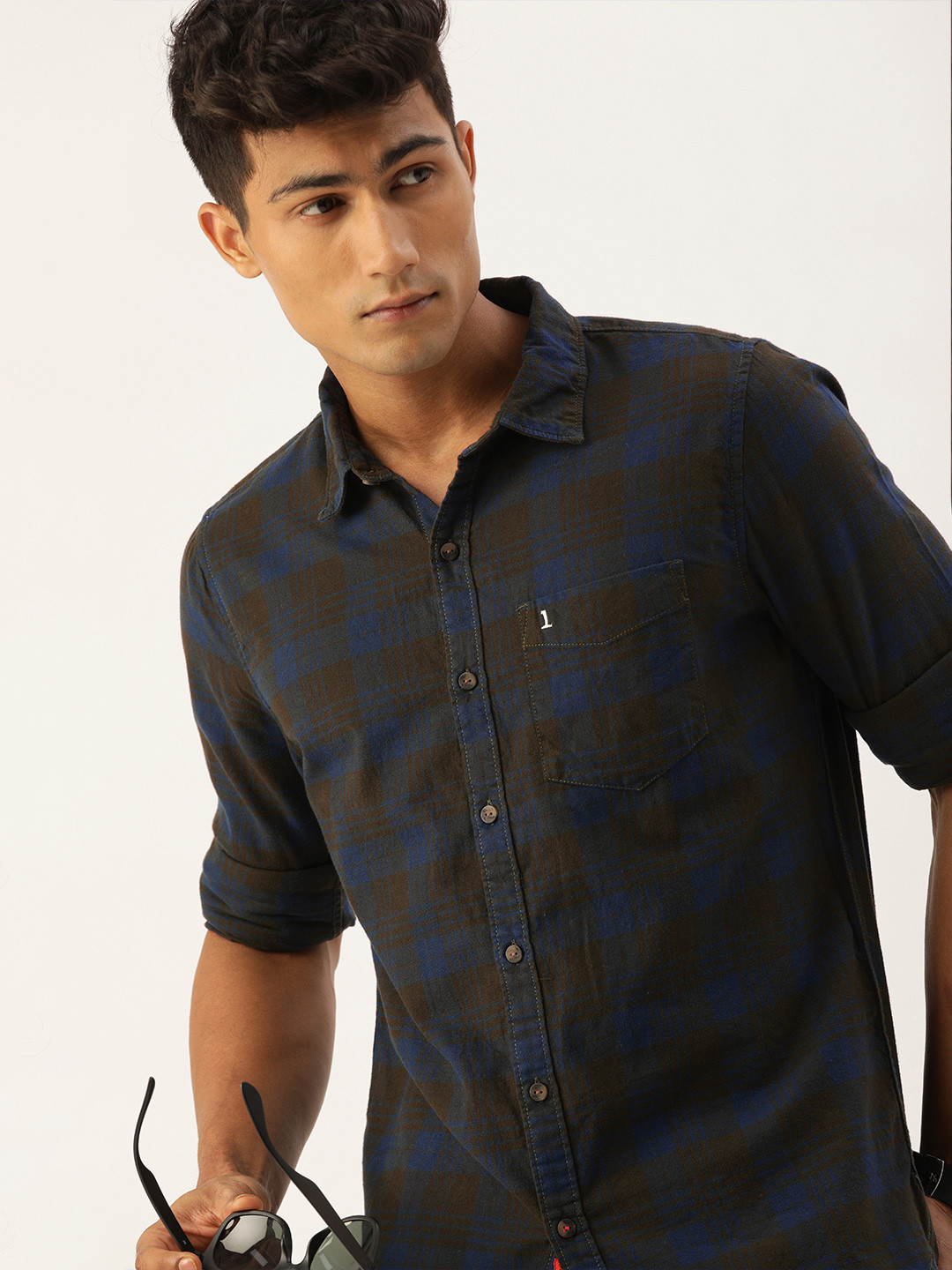 

SINGLE Men Navy Blue & Brown Slim Fit Opaque Checked Casual Shirt