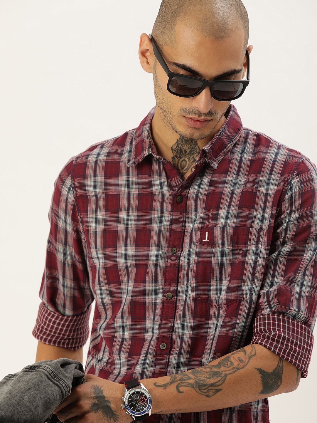 

SINGLE Men Red & White Slim Fit Tartan Checks Opaque Checked Casual Shirt