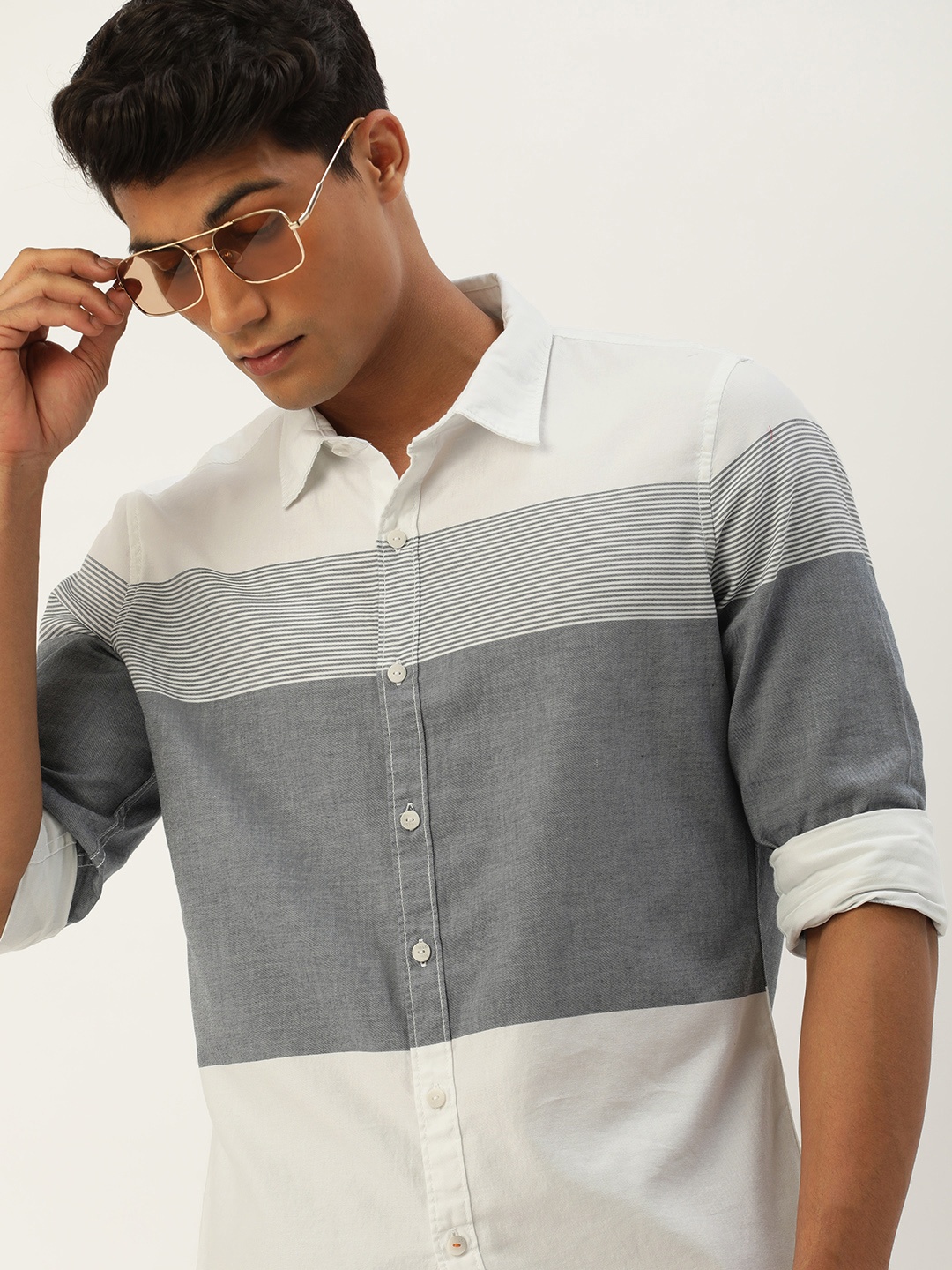 

SINGLE Men White & Grey Slim Fit Colourblocked Casual Shirt