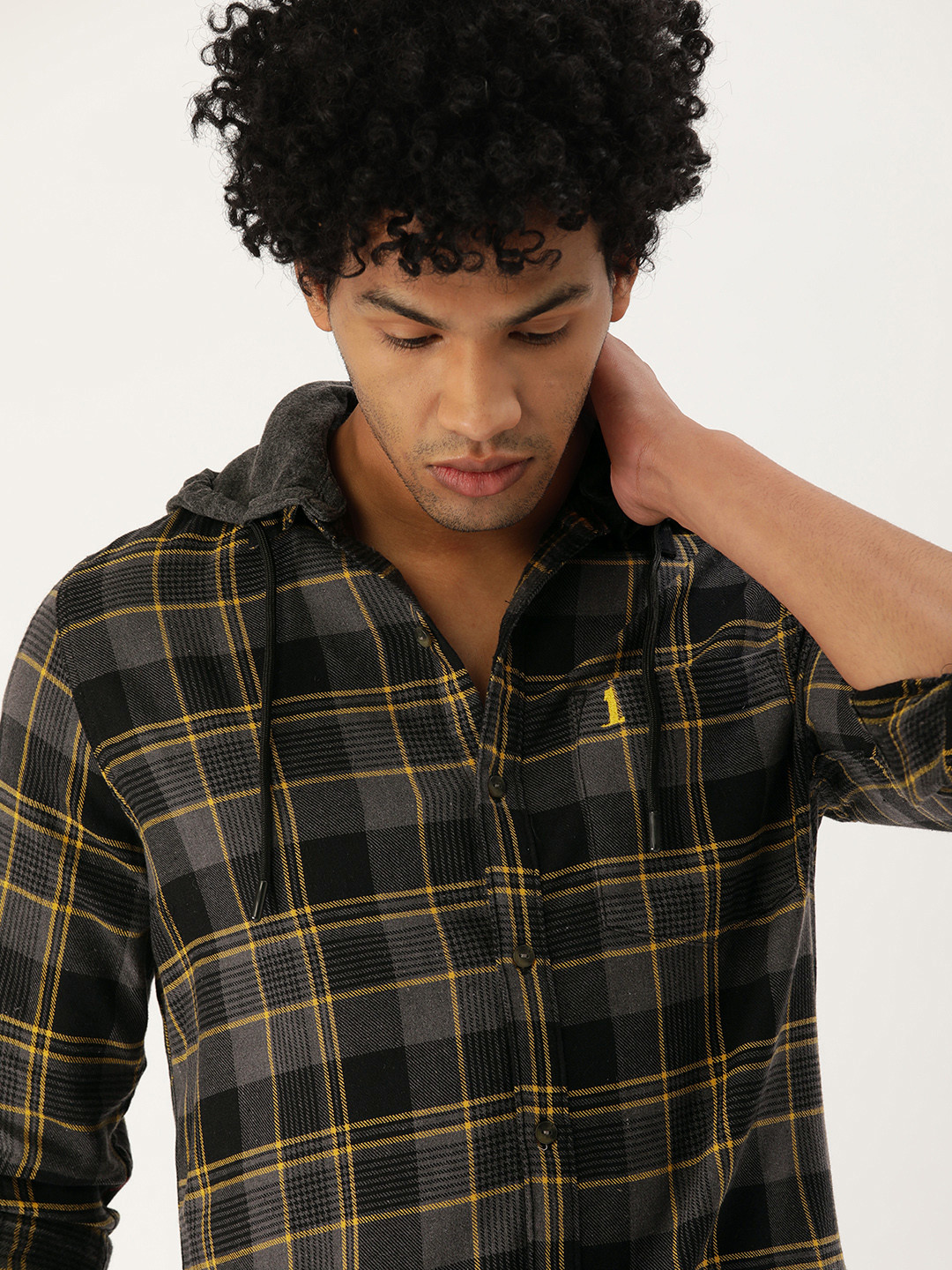 

SINGLE Men Black & Cream- Coloured Checked Slim Fit Pure Cotton Hooded Casual Shirt
