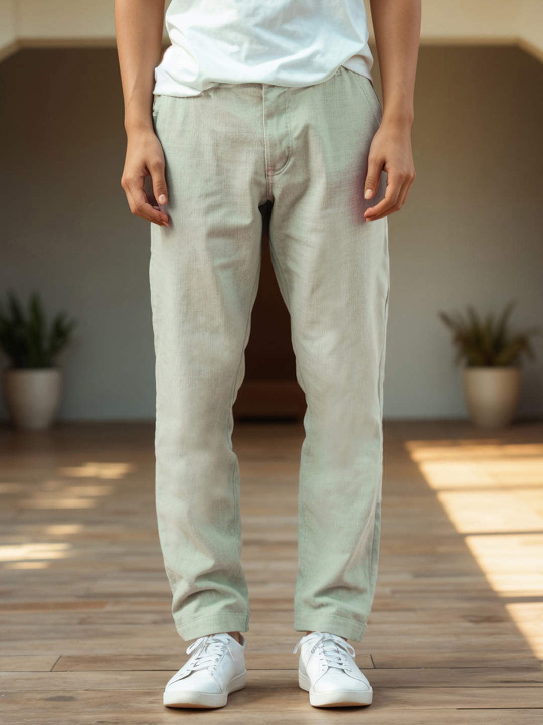 

Bewakoof Men Trousers, Green