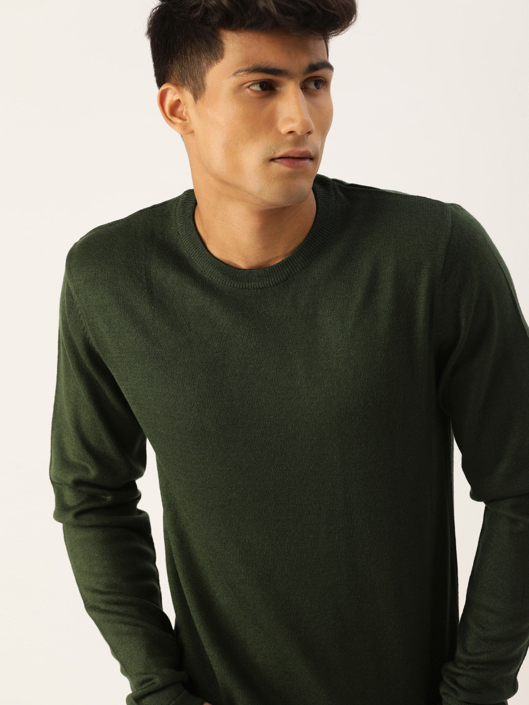 

SINGLE Men Olive Green Solid Round Neck Pullover Sweater