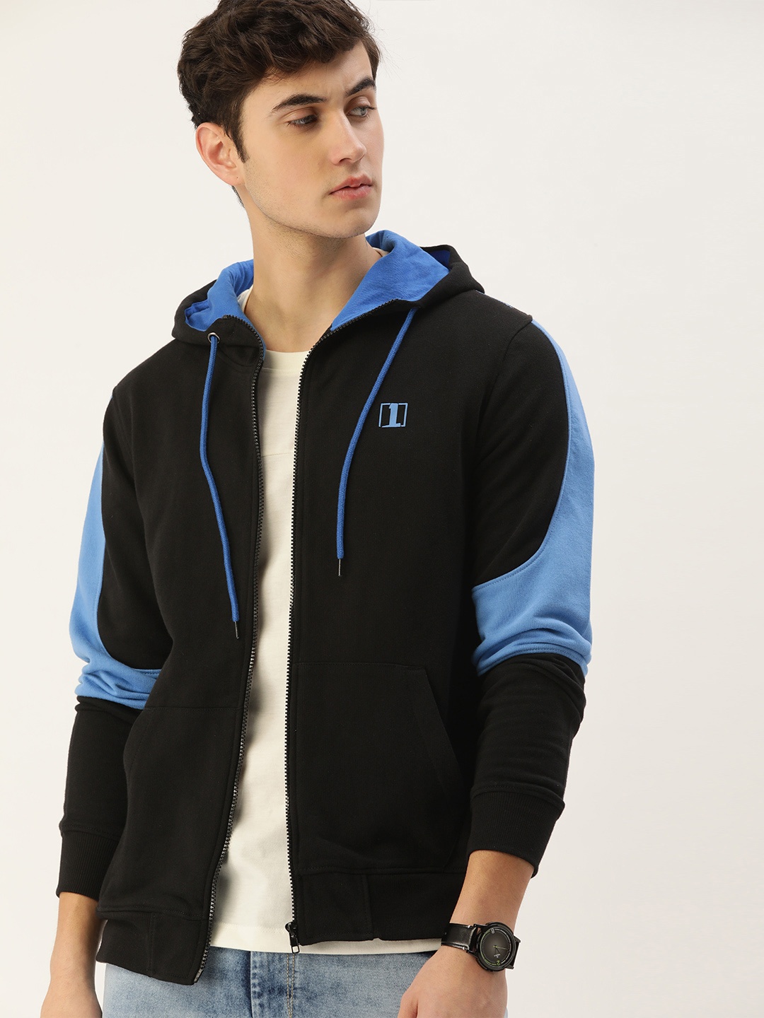 

SINGLE Men Black Contrast Sleeves Hooded Slim Fit Front-Open Sweatshirt