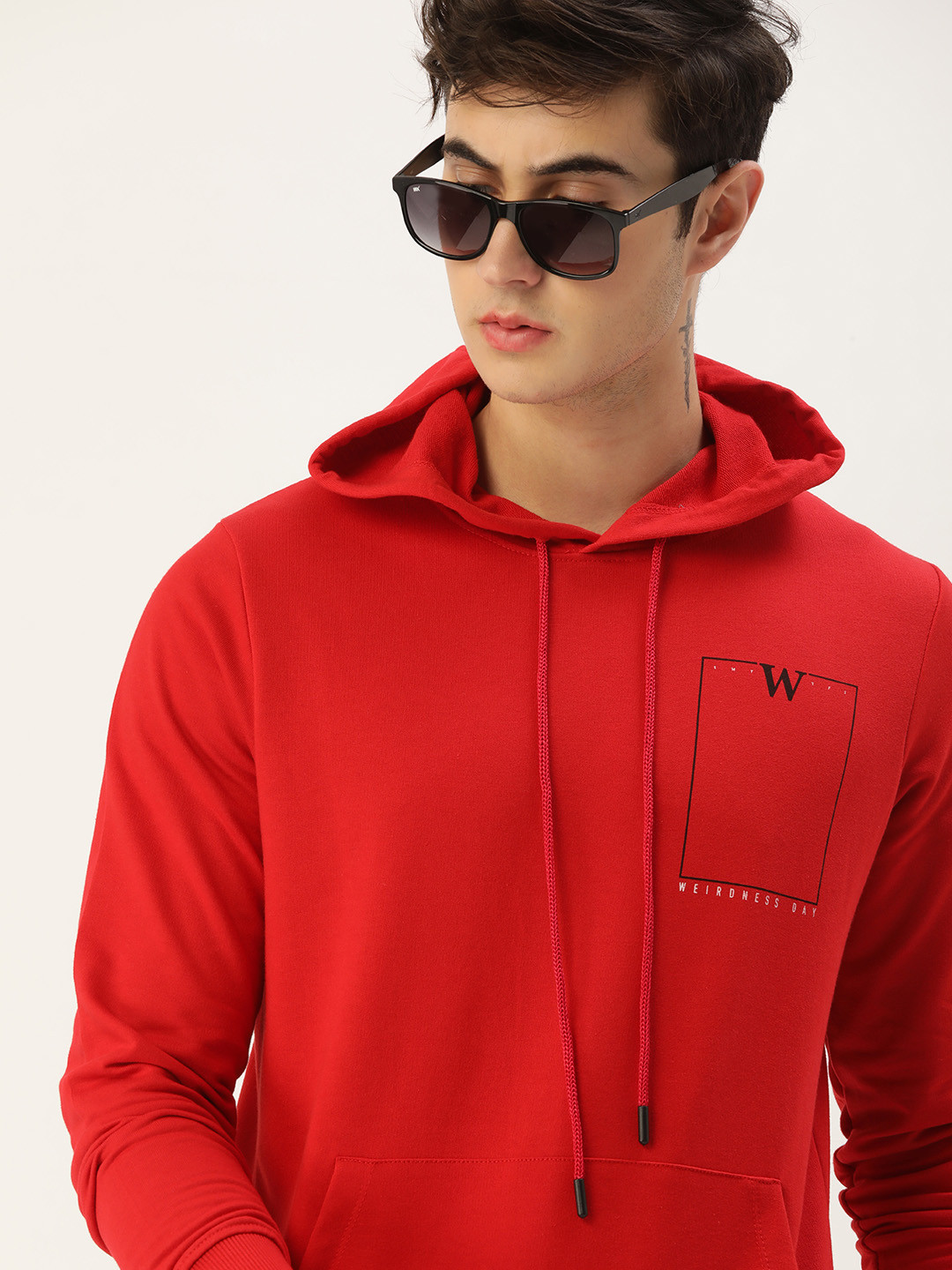 

SINGLE Men Red Solid Hooded Sweatshirt