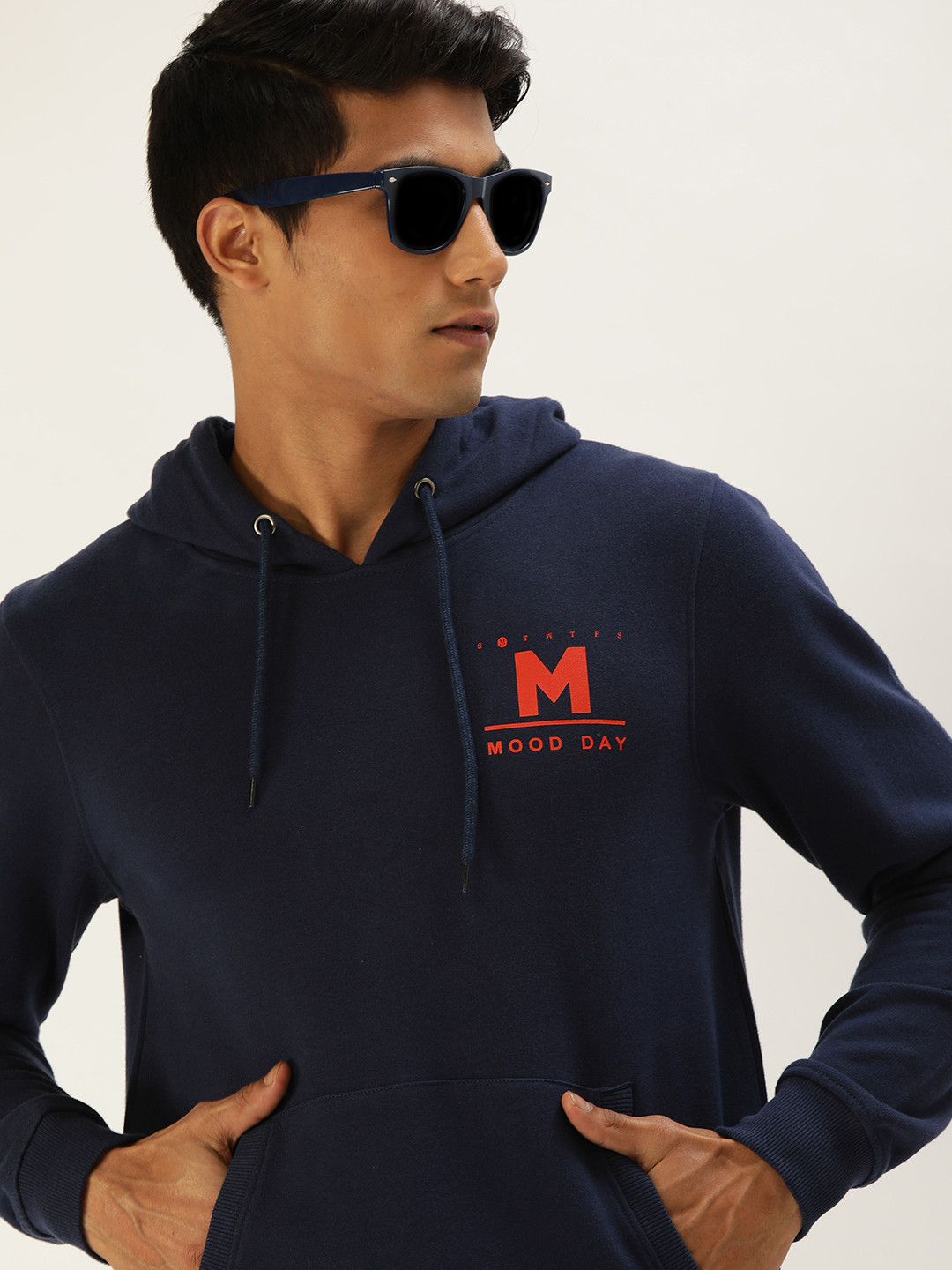 

SINGLE Men Navy Blue Hooded Slim Fit Sweatshirt