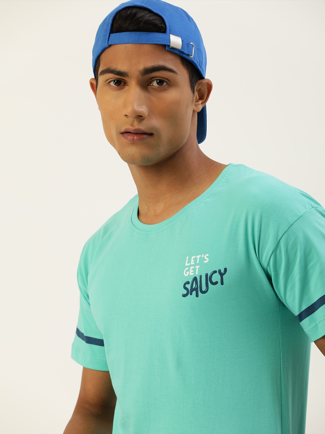 

SINGLE Men Sea Green & Navy Blue Colourblocked Round Neck Pure Cotton T-shirt