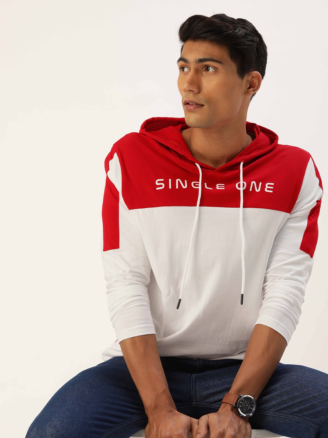 

SINGLE Men White Red Pure Cotton Colourblocked Slim Fit Hooded Pure Cotton T-shirt