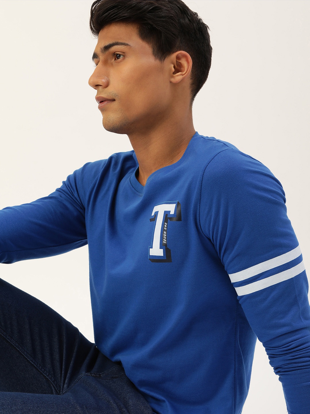 

SINGLE Men Blue Solid Round Neck T-shirt