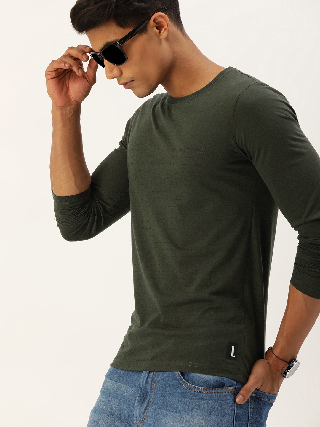 

SINGLE Men Olive Green Self Striped T-shirt