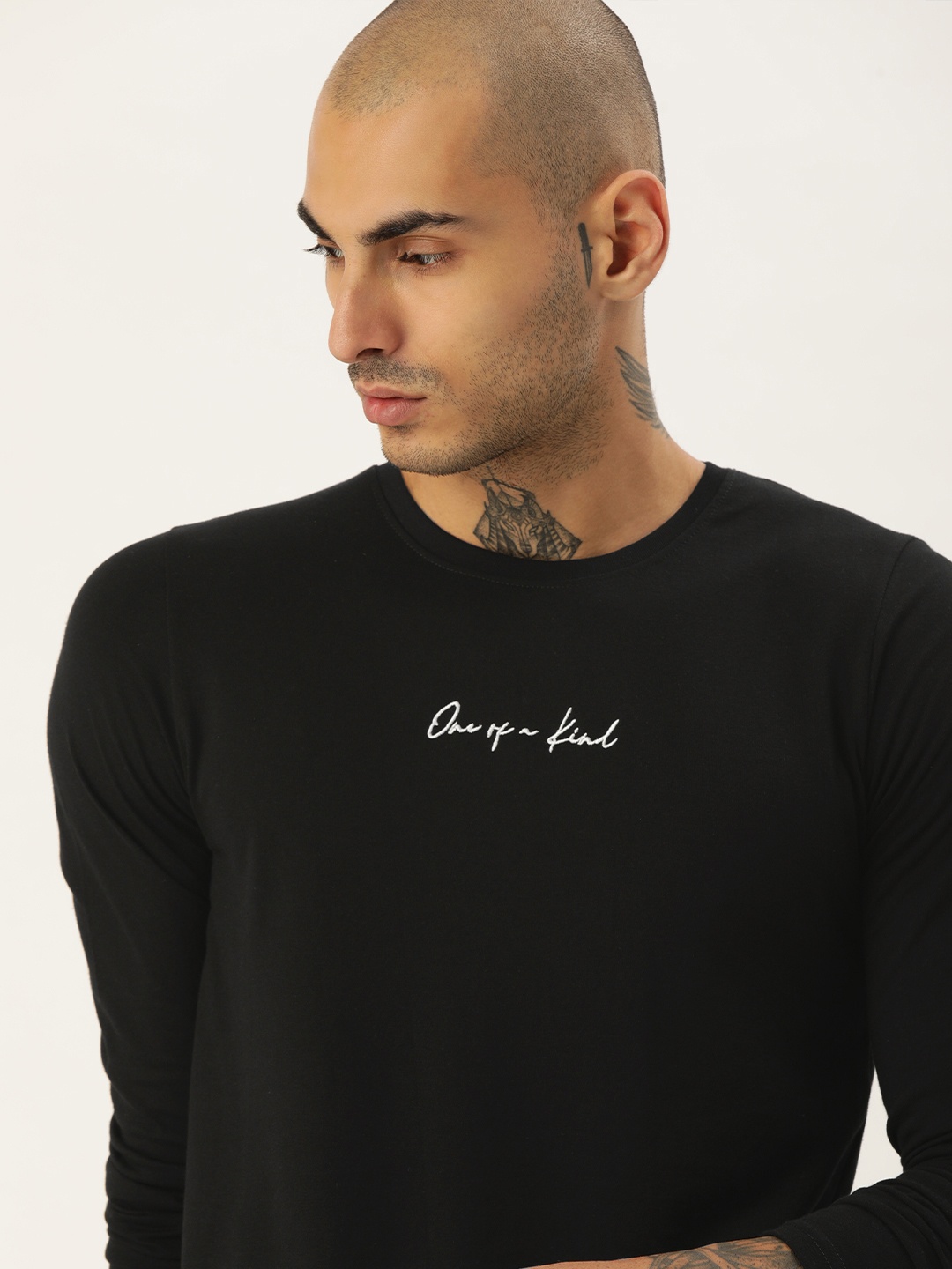 

SINGLE Men Black Embroidered T-shirt