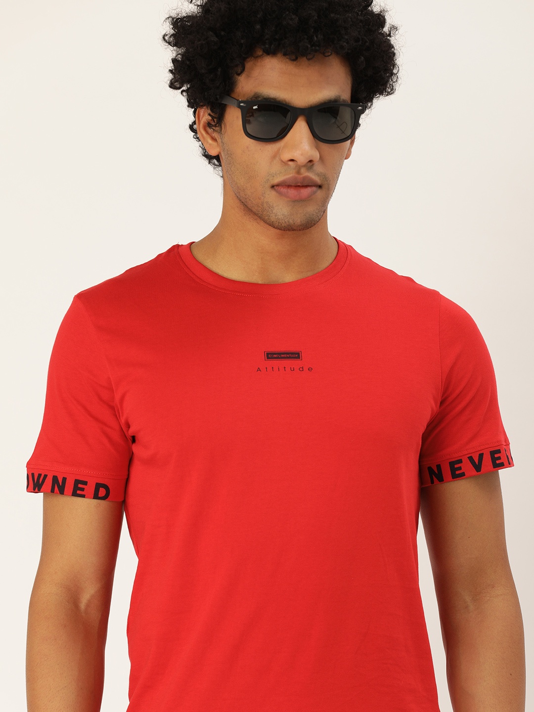 

SINGLE Men Red Slim Fit Pure Cotton T-shirt