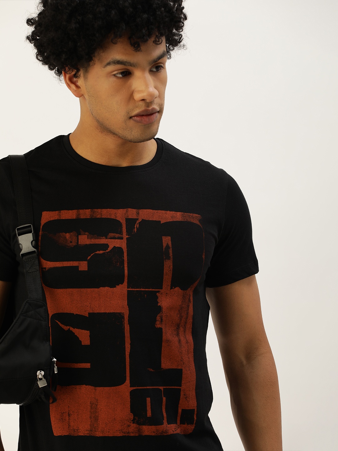 

SINGLE Men Black & Rust Brown Typography Printed Slim Fit Pure Cotton T-shirt
