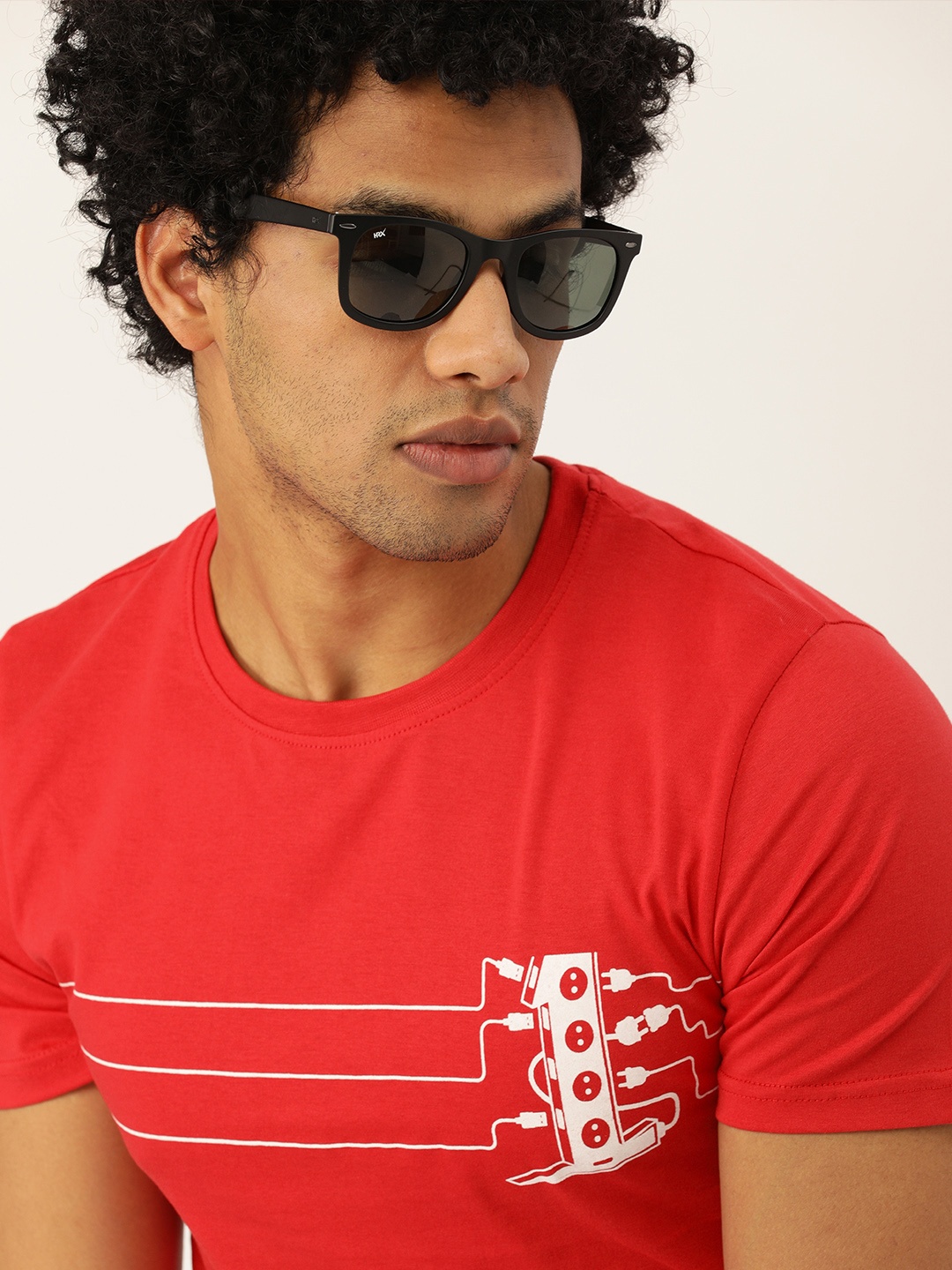 

SINGLE Men Red Printed Slim Fit Pure Cotton T-shirt