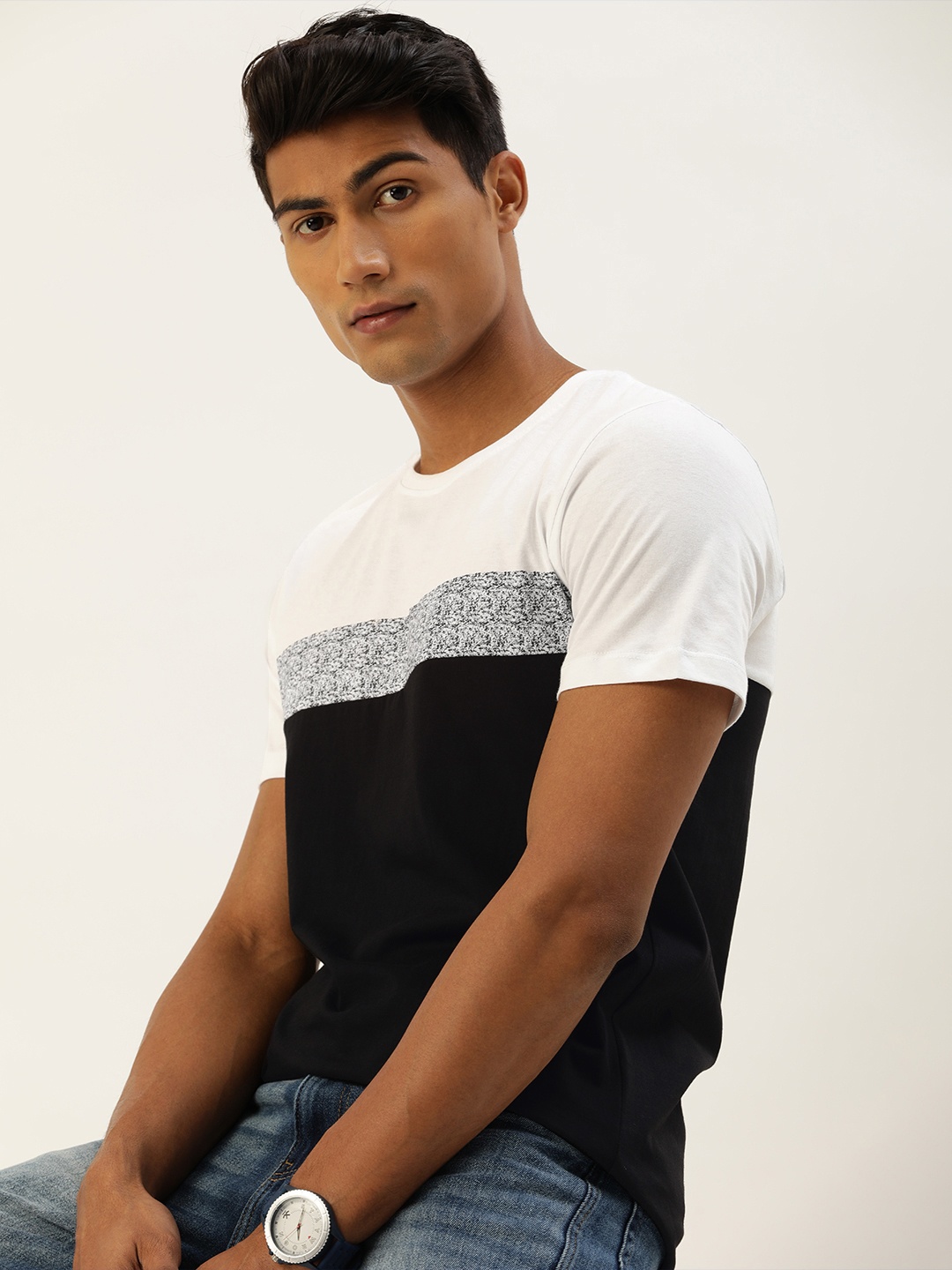 

SINGLE Men White & Black Colourblocked Pure Cotton T-shirt