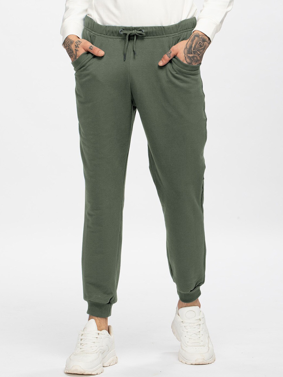 

Bewakoof Men Olive-Green Solid Cotton Slim-Fit Joggers