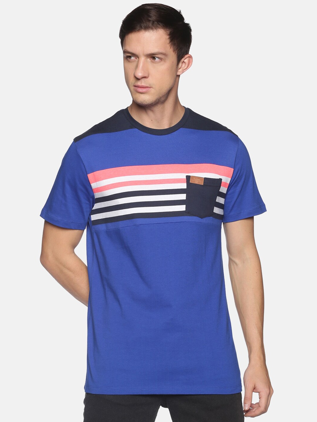 

UrGear Men Blue & Pink Striped Pockets T-shirt