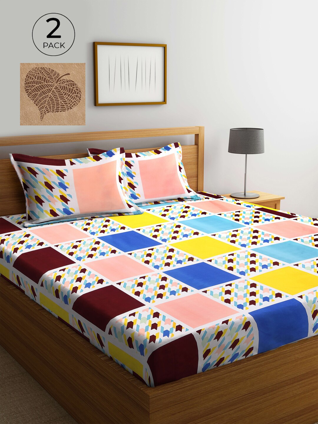 

KLOTTHE Peach-Coloured & Blue Geometric 210 TC 2 King Bedsheet with 4 Pillow Covers